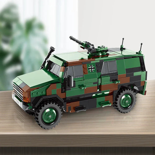 ATF Dingo Military Vehicle 670PCS